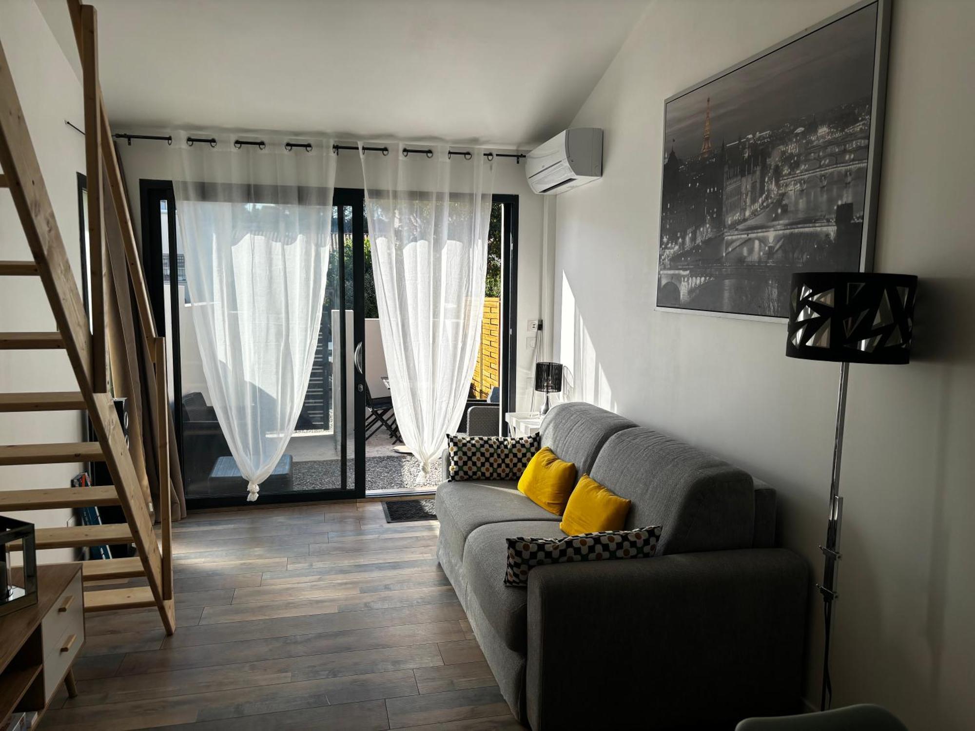 Logement Du Sud Avec Jacuzzi Sommières Exterior foto