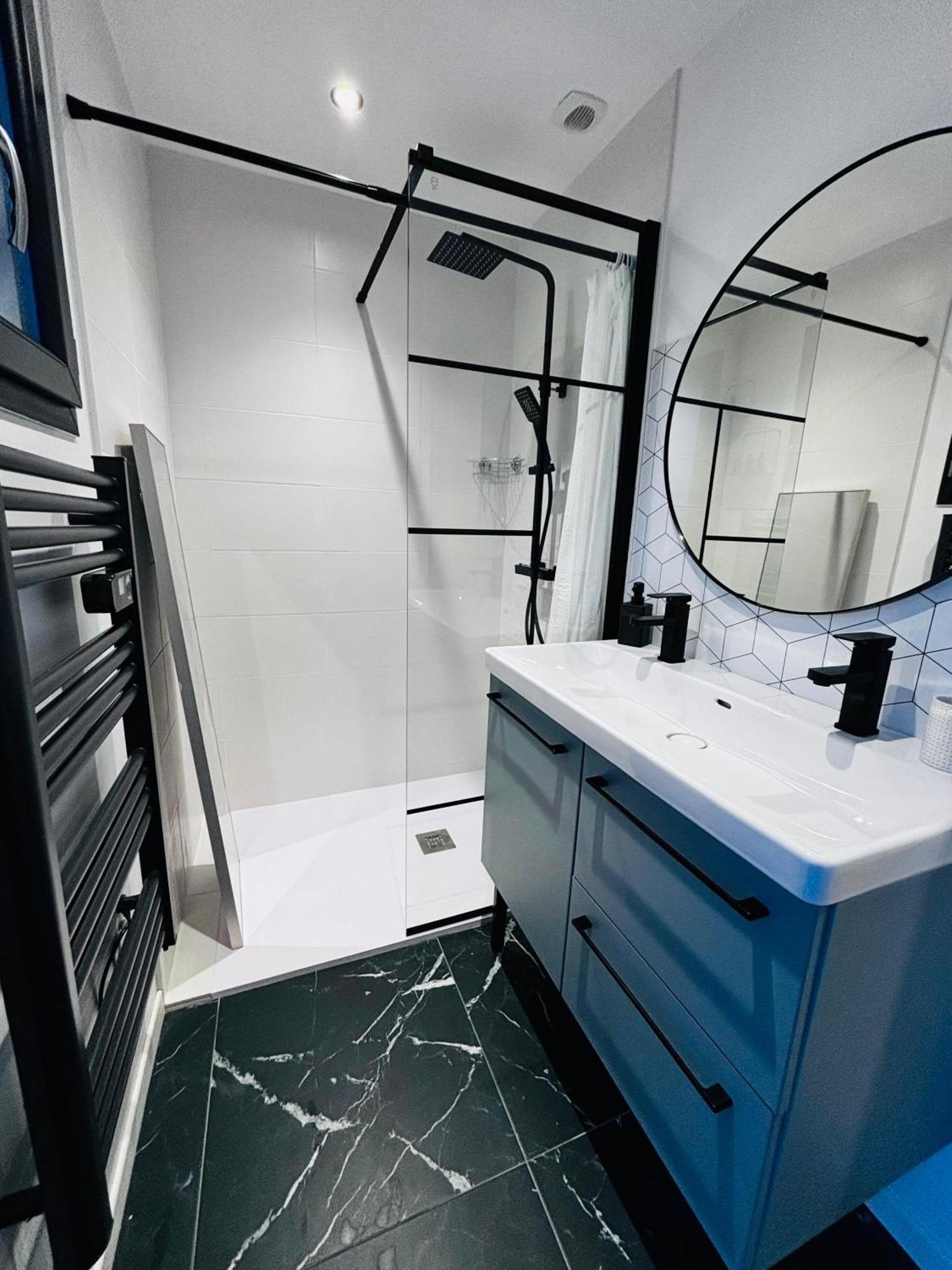 Logement Du Sud Avec Jacuzzi Sommières Exterior foto